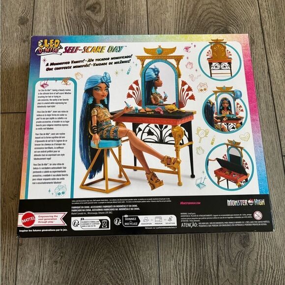 Mattel Monster High Car Vanity Doll Playset - Picture 2 of 2